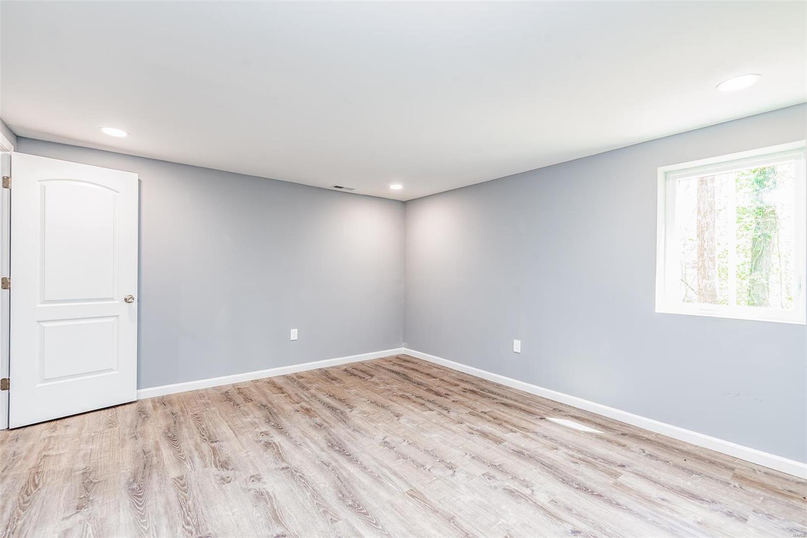 14631 Ladue Road Chesterfield, MO 63017 - Photo 29 of 38