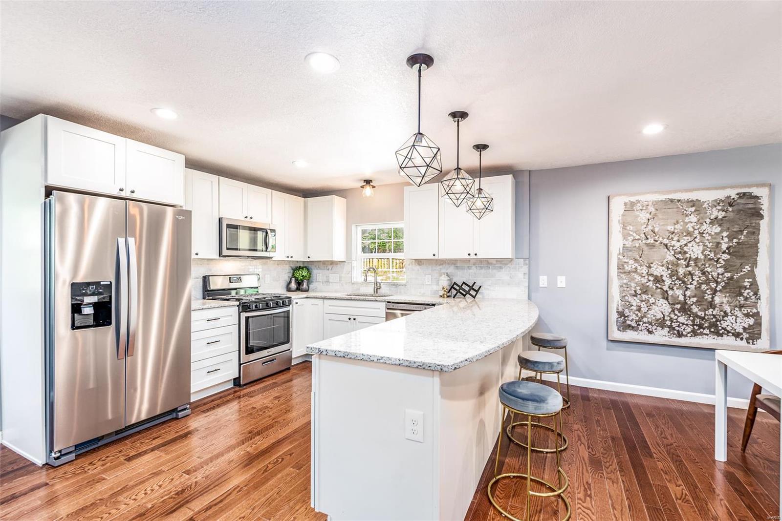 14631 Ladue Road Chesterfield, MO 63017 - Photo 4 of 38