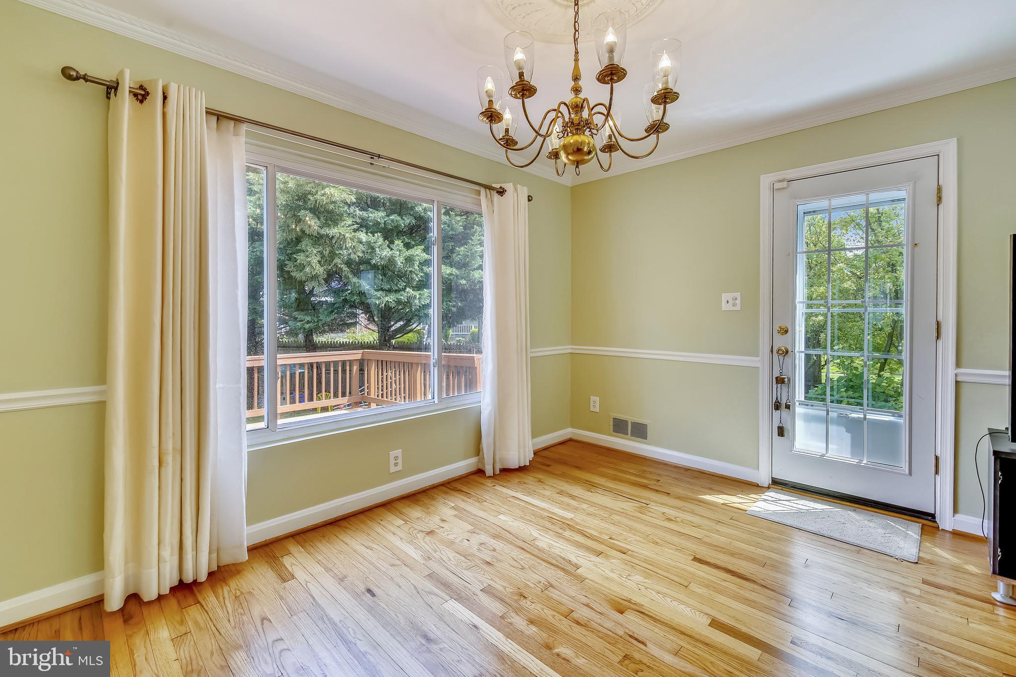 2501 Plyers Mill Road Silver Spring, MD 20902 - Photo 5 of 68 Ding area walks out to side patio