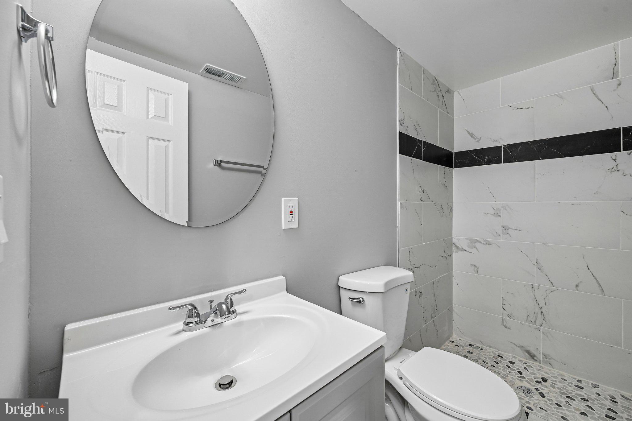 628 Roundview Road Baltimore, MD 21225 - Photo 30 of 43