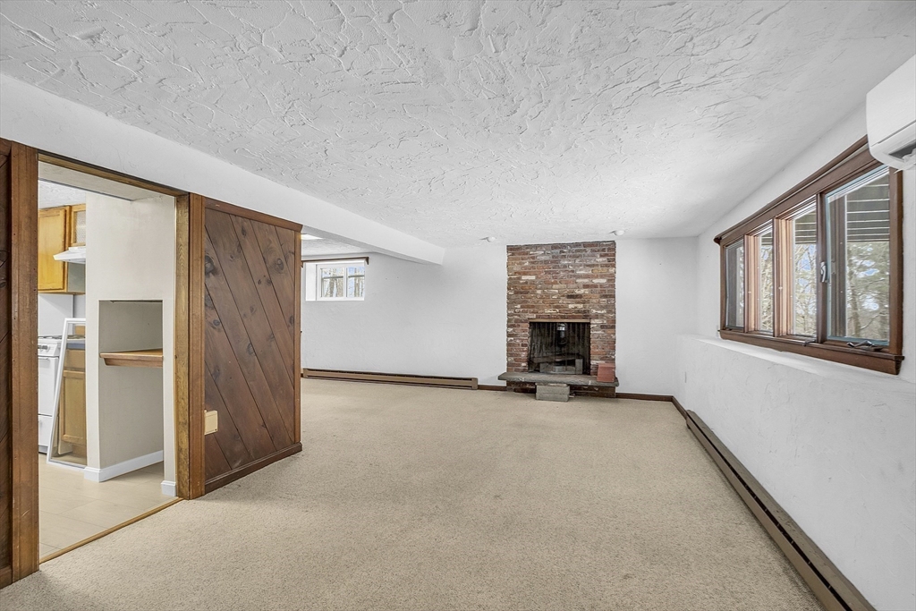 3 Tuttle Road Sterling, MA 01564 - Photo 11 of 42
