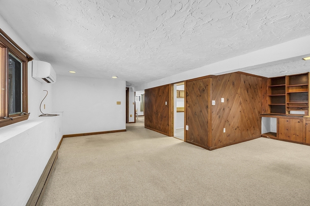 3 Tuttle Road Sterling, MA 01564 - Photo 12 of 42