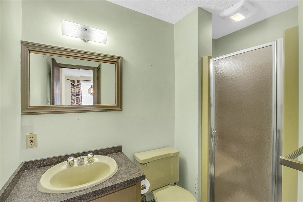 3 Tuttle Road Sterling, MA 01564 - Photo 23 of 42