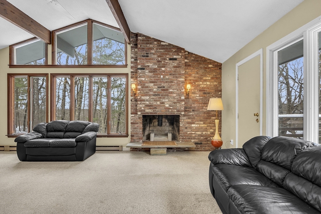 3 Tuttle Road Sterling, MA 01564 - Photo 4 of 42
