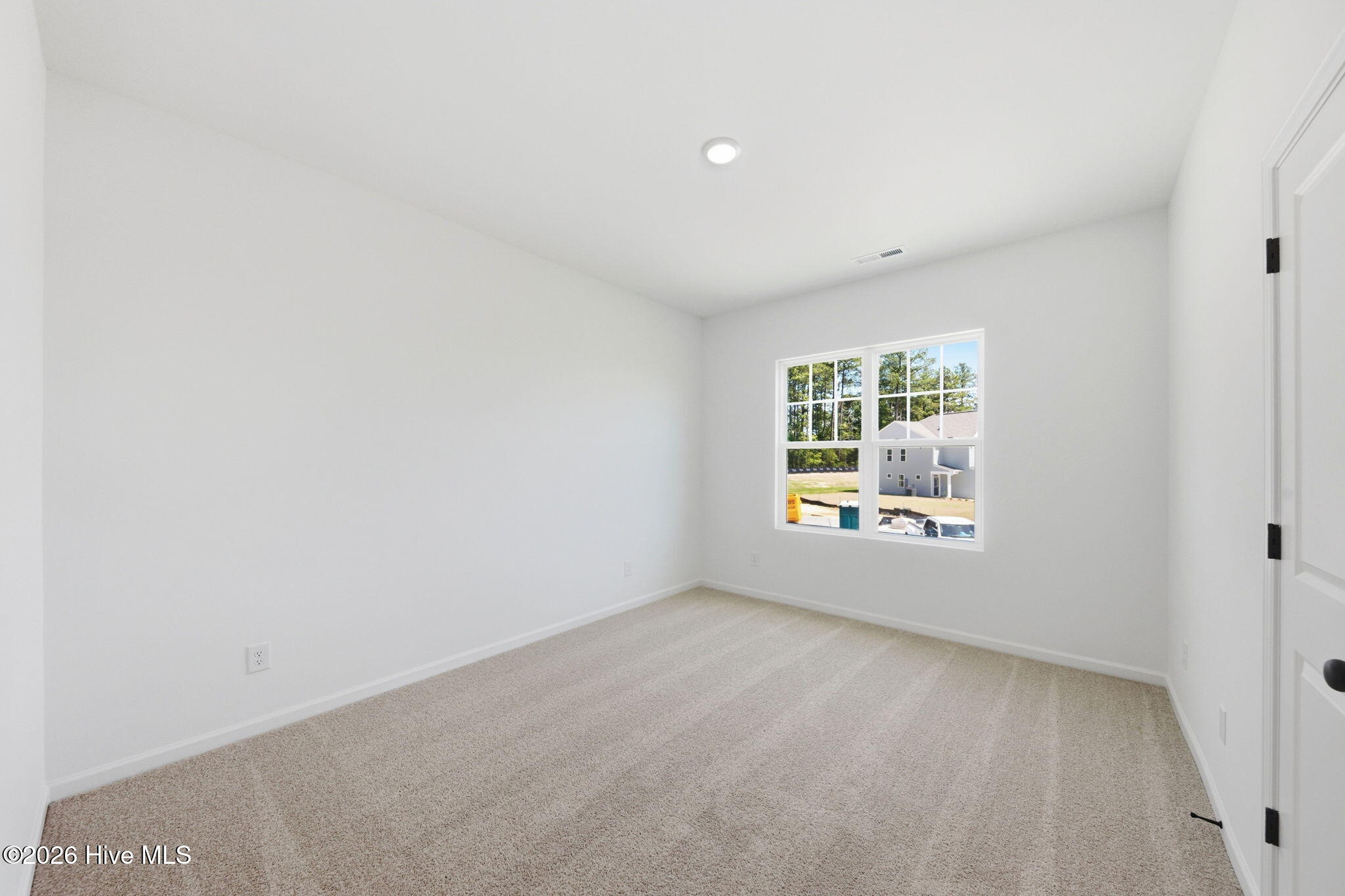 869 Tyers Road, Unit 240 Aberdeen, NC 28315 - Photo 19 of 27 24-web-or-mls-707A0180