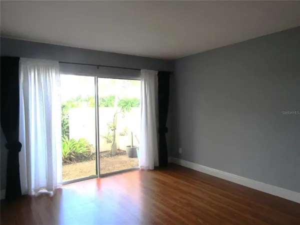 $2,100 | 2405 Crispin Court, Unit E1, Sarasota, FL 34235