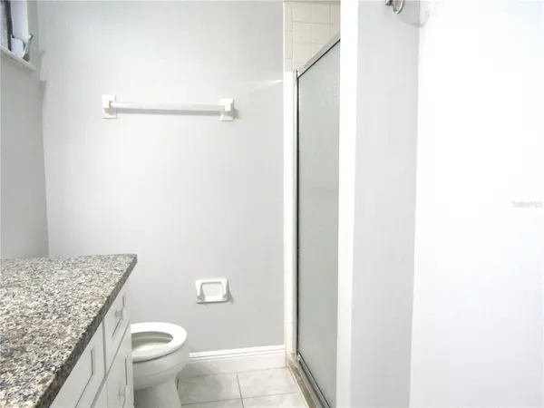$2,100 | 2405 Crispin Court, Unit E1, Sarasota, FL 34235