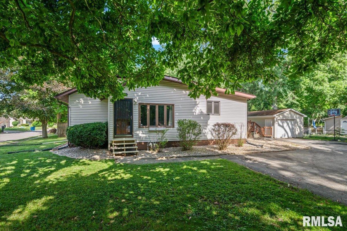 5771 North Cotton Hill Road Springfield, IL 62703 - Photo 1 of 35