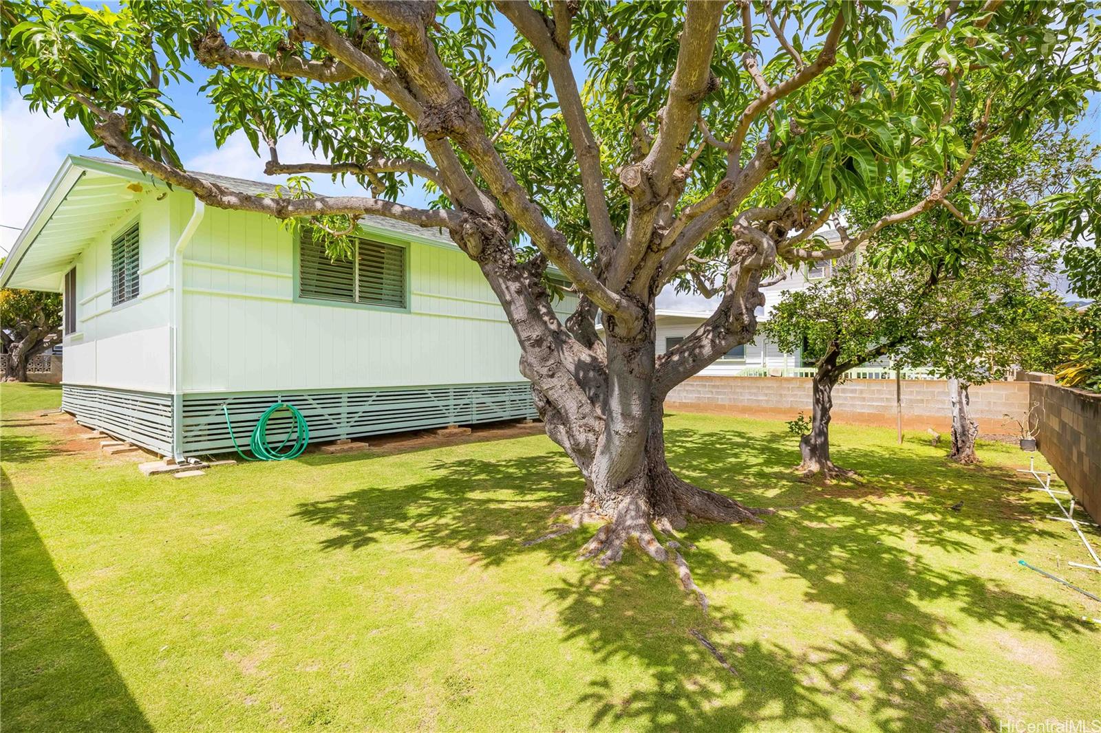 609 Hunapaa Street Honolulu, HI 96816 - Photo 3 of 25