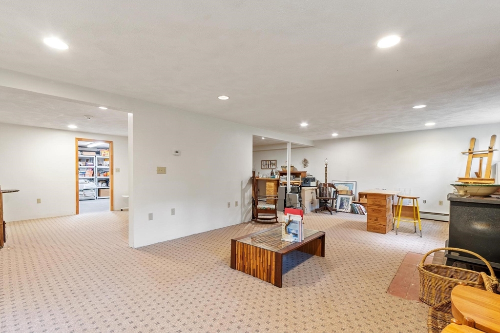 19 Huntingdon Road Lynnfield, MA 01940 - Photo 35 of 39