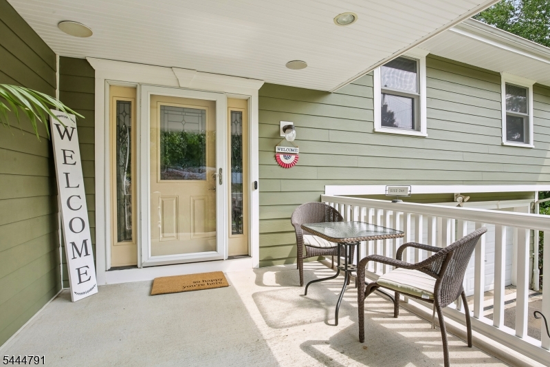 43 Misty Mountain Road Randolph, NJ 07869 - Photo 4 of 37