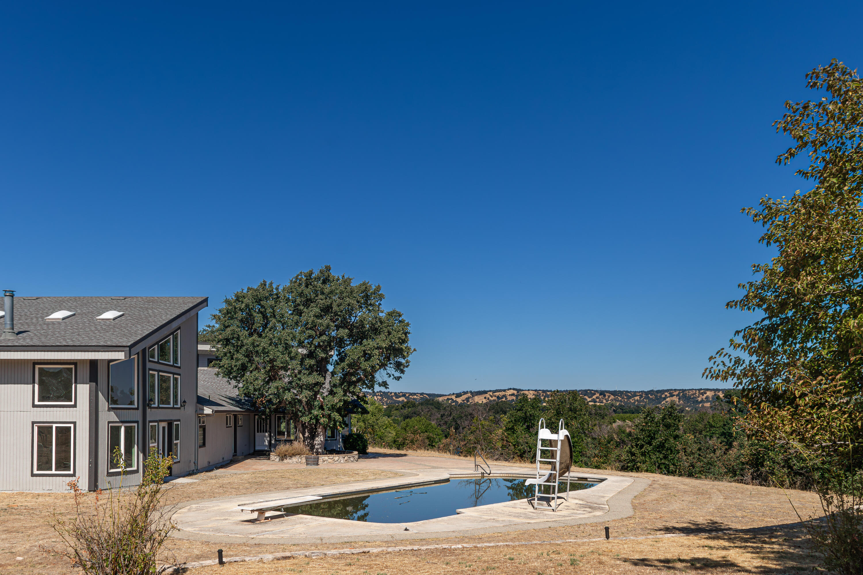 17945 Rivers Edge Drive Red Bluff, CA 96080 - Photo 13 of 25 a view of street with house