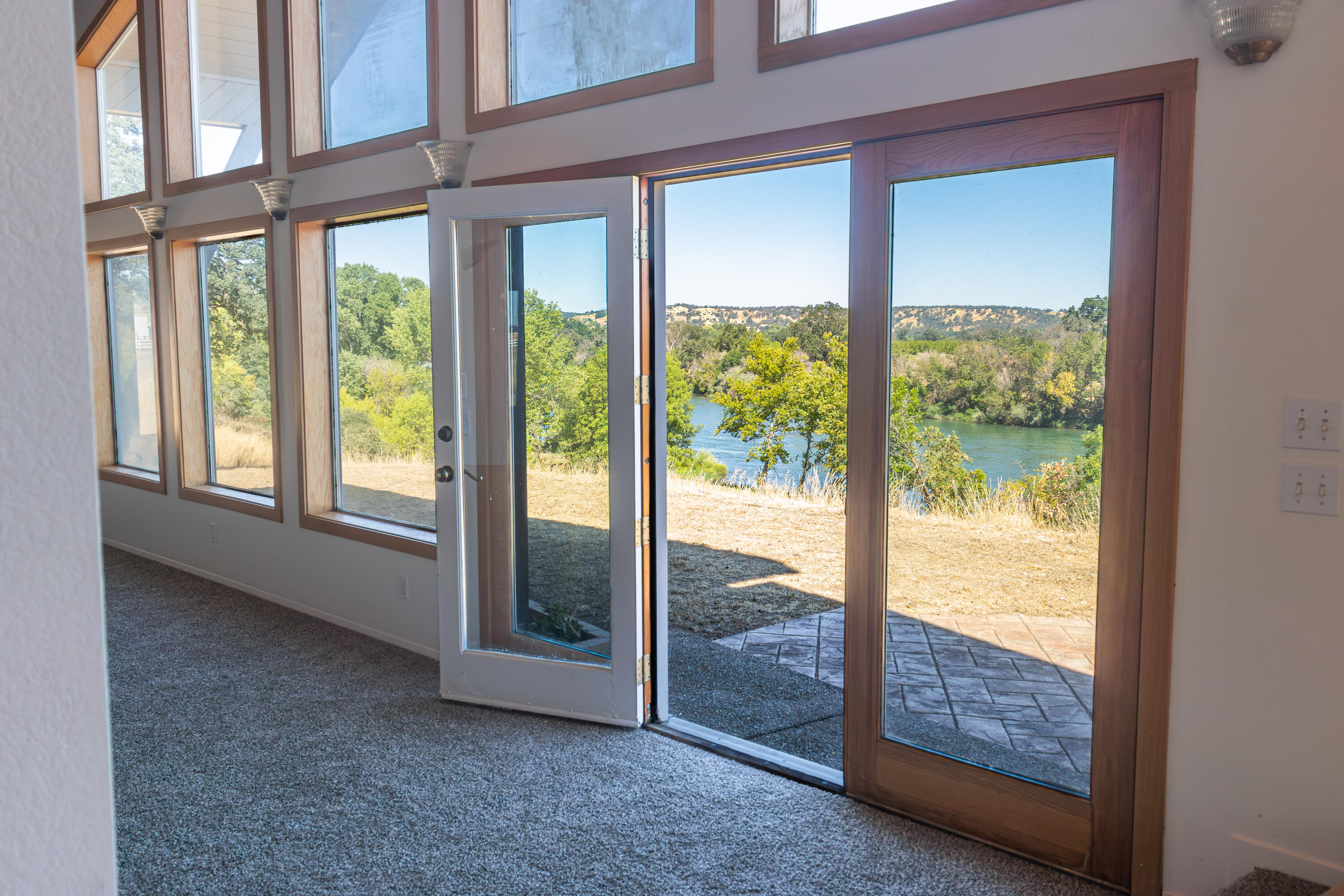 17945 Rivers Edge Drive Red Bluff, CA 96080 - Photo 18 of 25 a view of an empty room and window