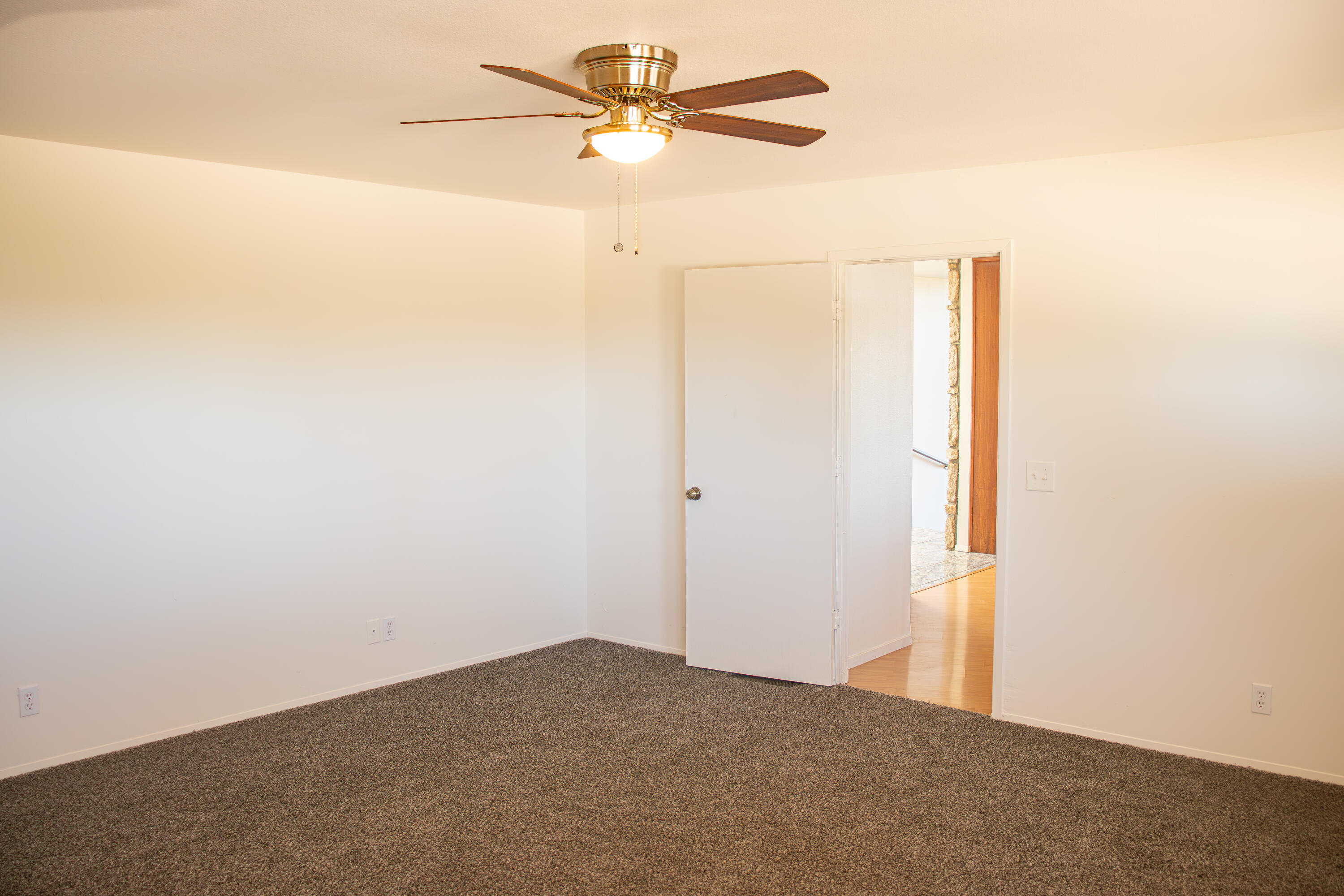 17945 Rivers Edge Drive Red Bluff, CA 96080 - Photo 21 of 25 a view of a big room with carpet
