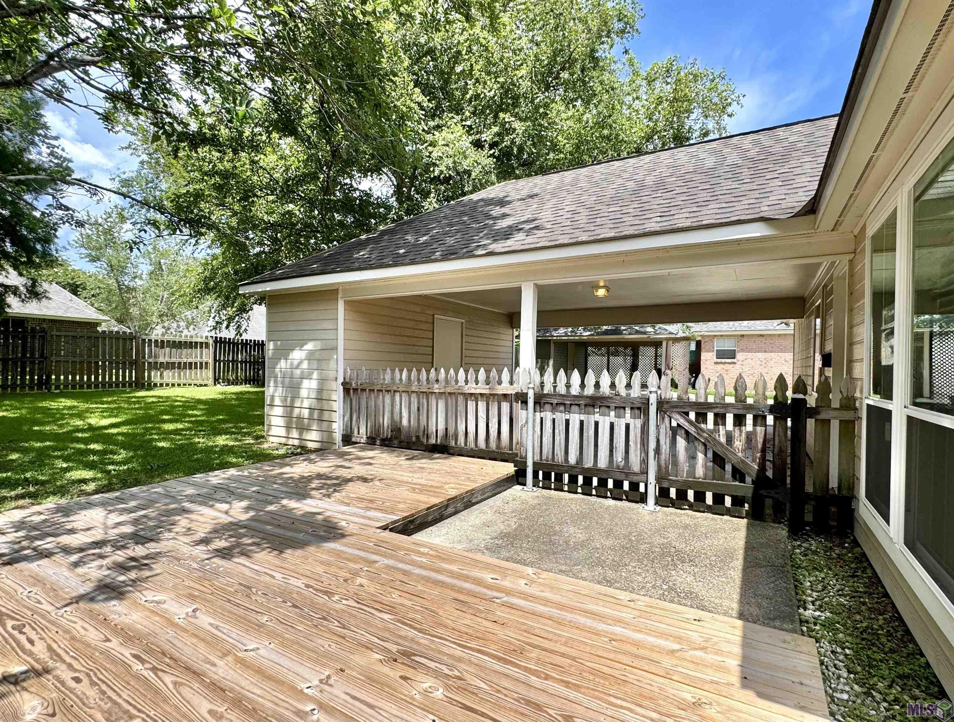 18440 Lakefield Avenue Baton Rouge, LA 70817 - Photo 16 of 17