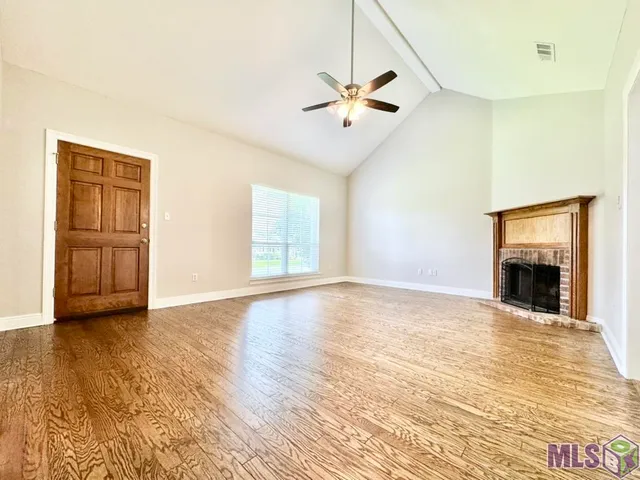 $2,150 | 18440 Lakefield Avenue, Baton Rouge, LA 70817