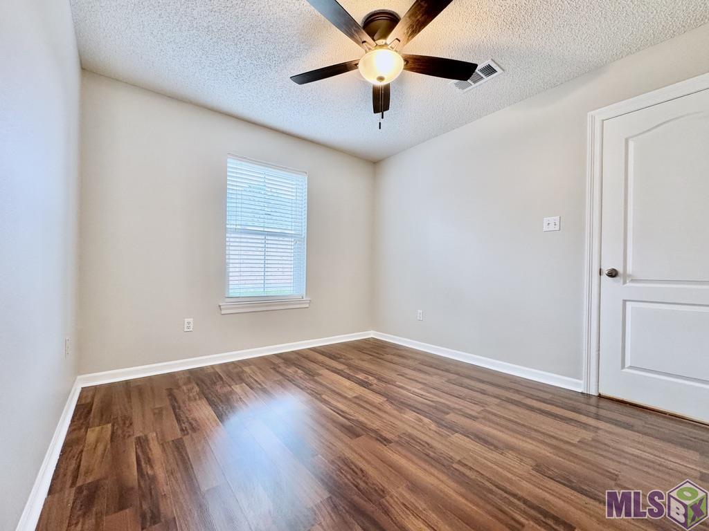 18440 Lakefield Avenue Baton Rouge, LA 70817 - Photo 7 of 17