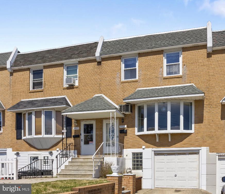 9921 South Canterbury Road Philadelphia, PA 19114 - Photo 1 of 29 Gallery Image 1