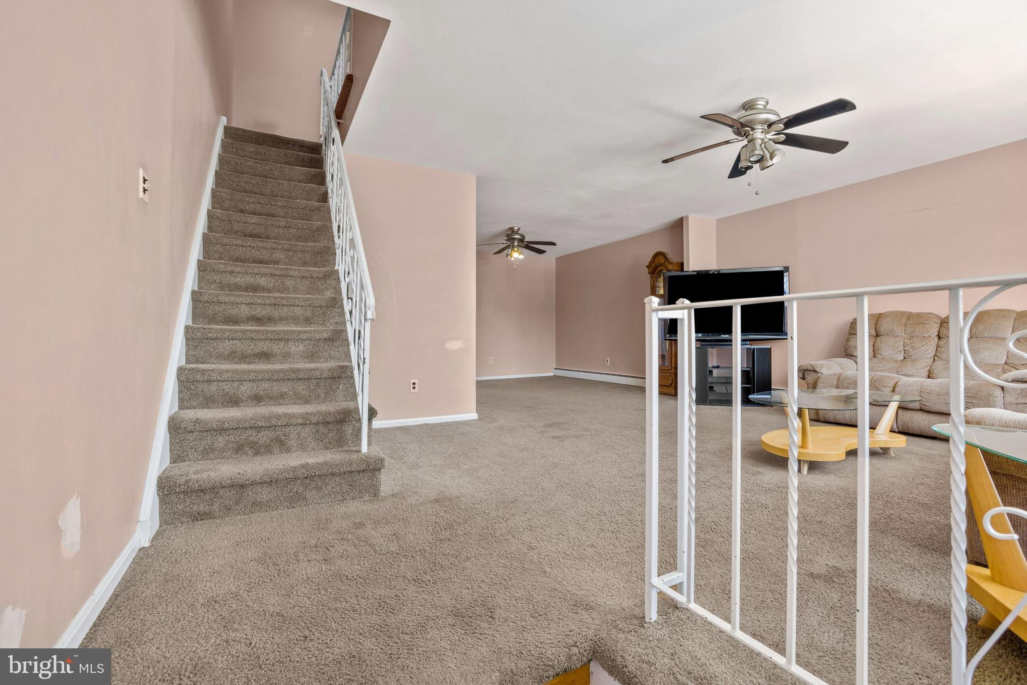 9921 South Canterbury Road Philadelphia, PA 19114 - Photo 5 of 29 Gallery Image 5