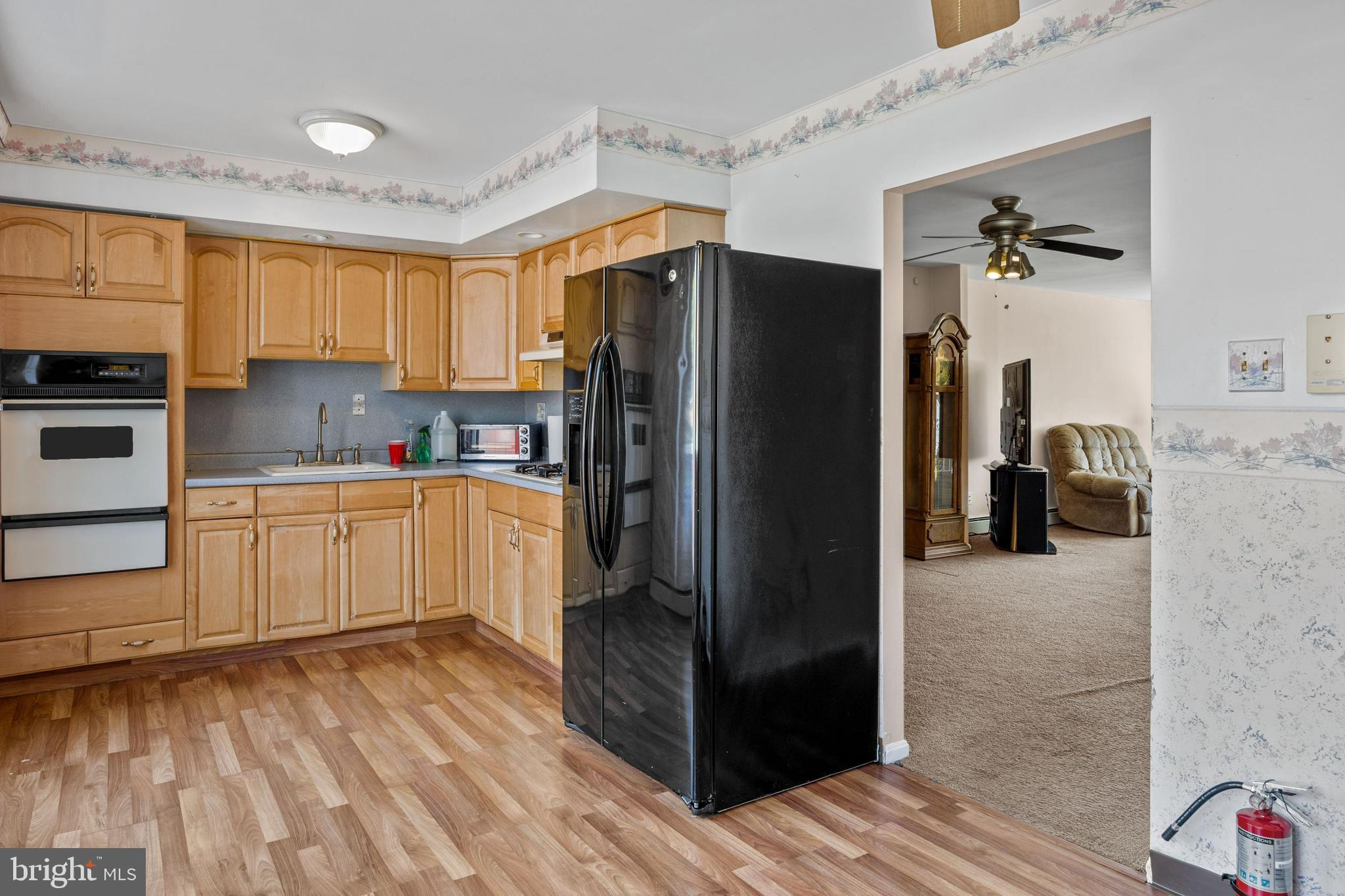 9921 South Canterbury Road Philadelphia, PA 19114 - Photo 9 of 29 Gallery Image 9