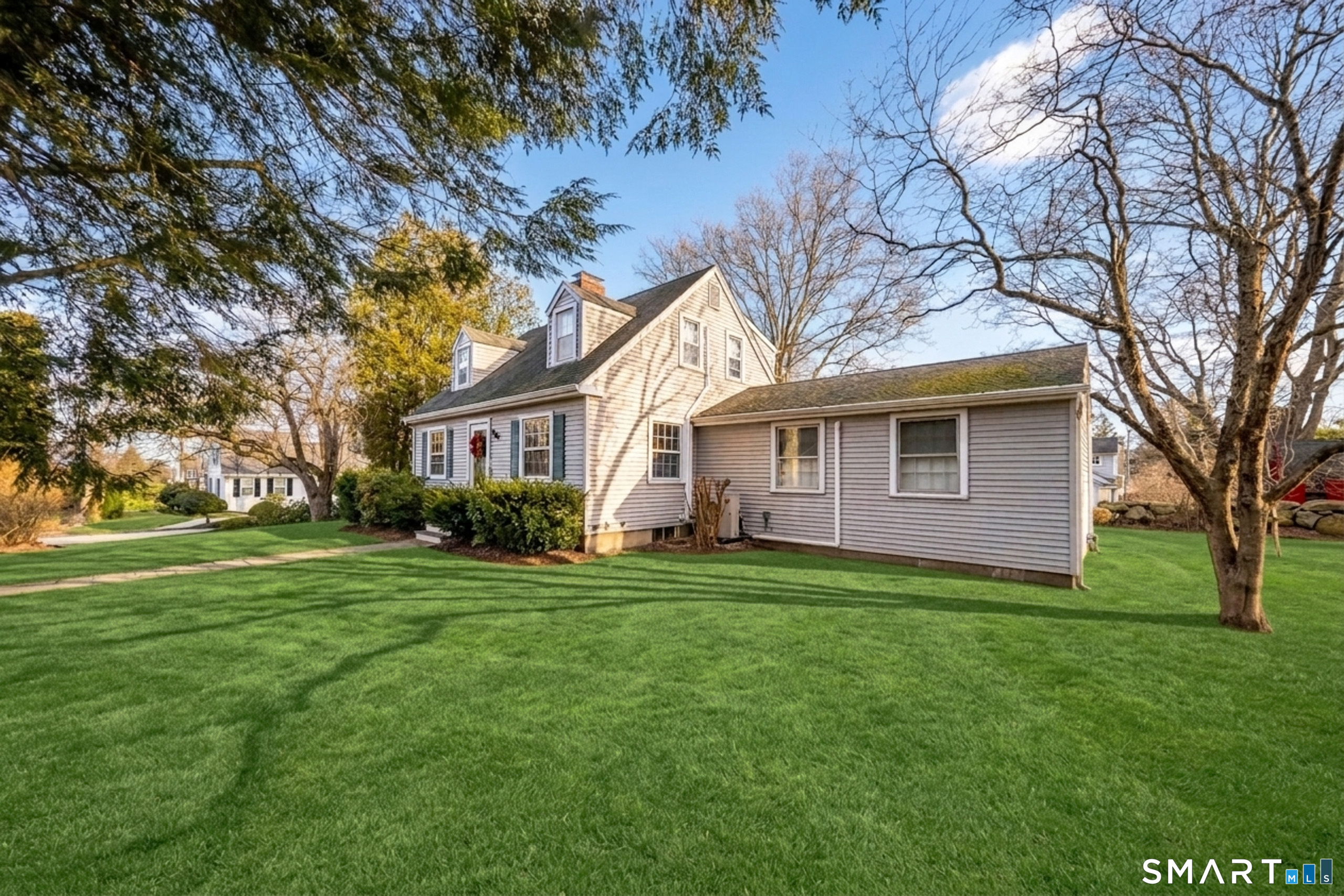 99 Bay View Avenue Groton, CT 06355 - Photo 3 of 29