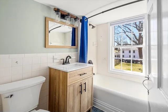 $3,400 | 224 South Street, Hingham, MA 02043