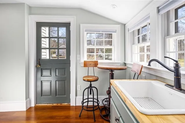 $3,400 | 224 South Street, Hingham, MA 02043