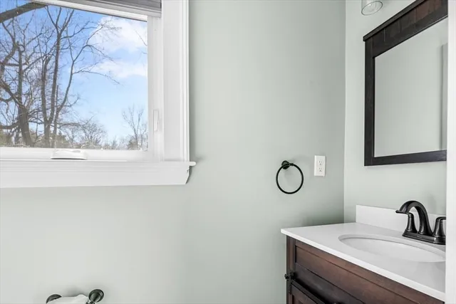 $3,400 | 224 South Street, Hingham, MA 02043