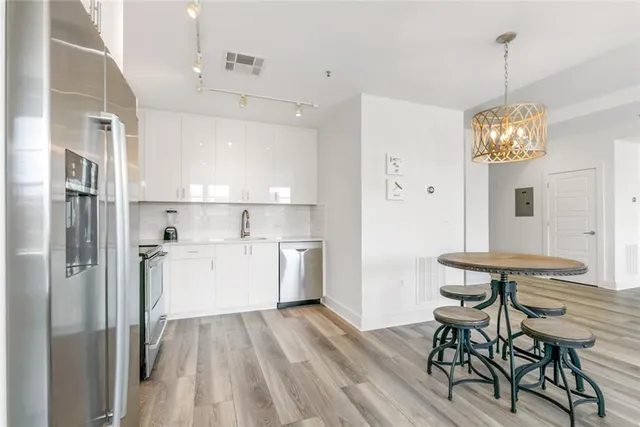 $784,000 | 1111 Tulane Avenue, Unit 716, New Orleans, LA 70112