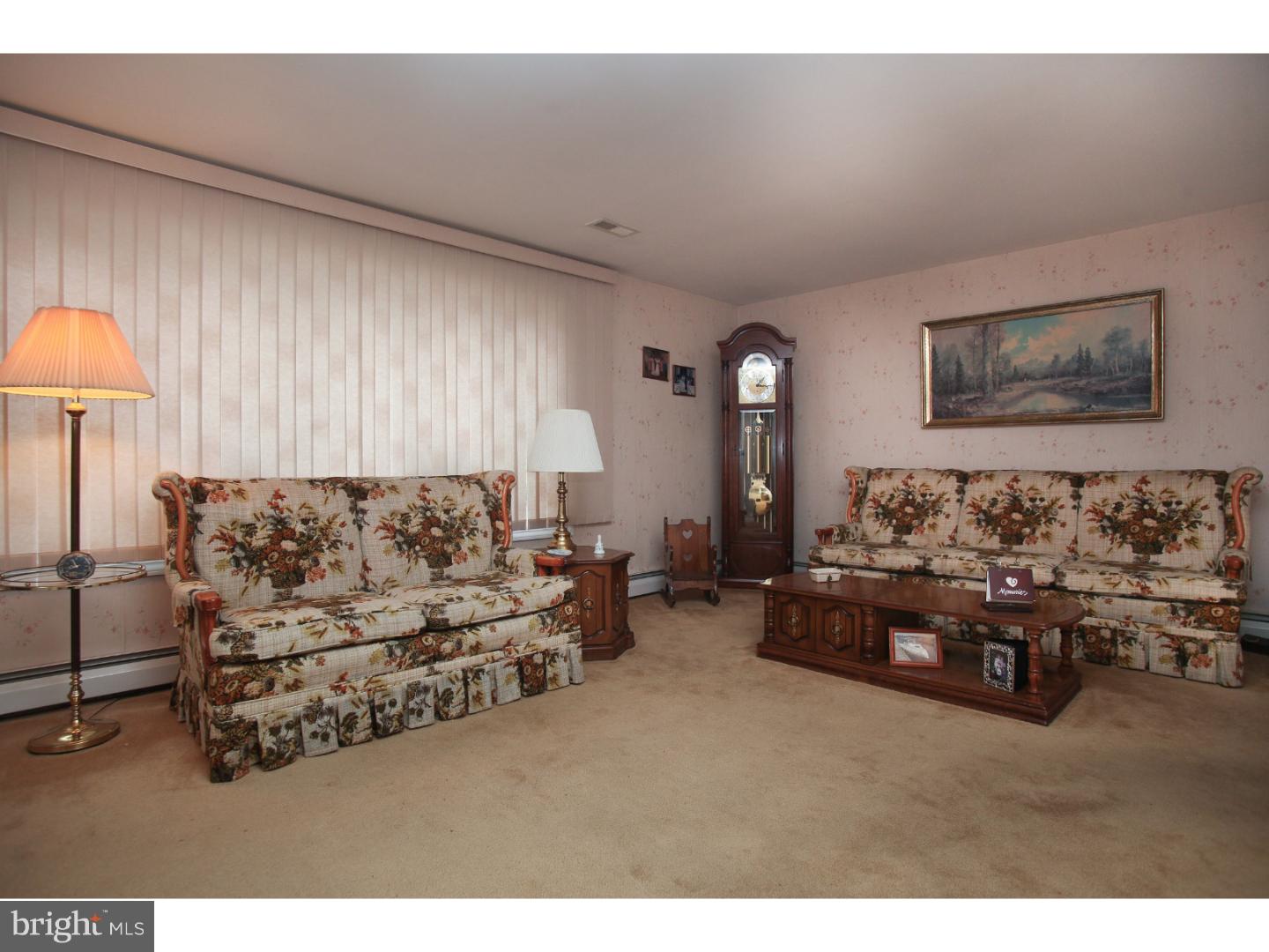 292 Surrey Road Warminster, PA 18974 - Photo 2 of 18 Gallery Image 2