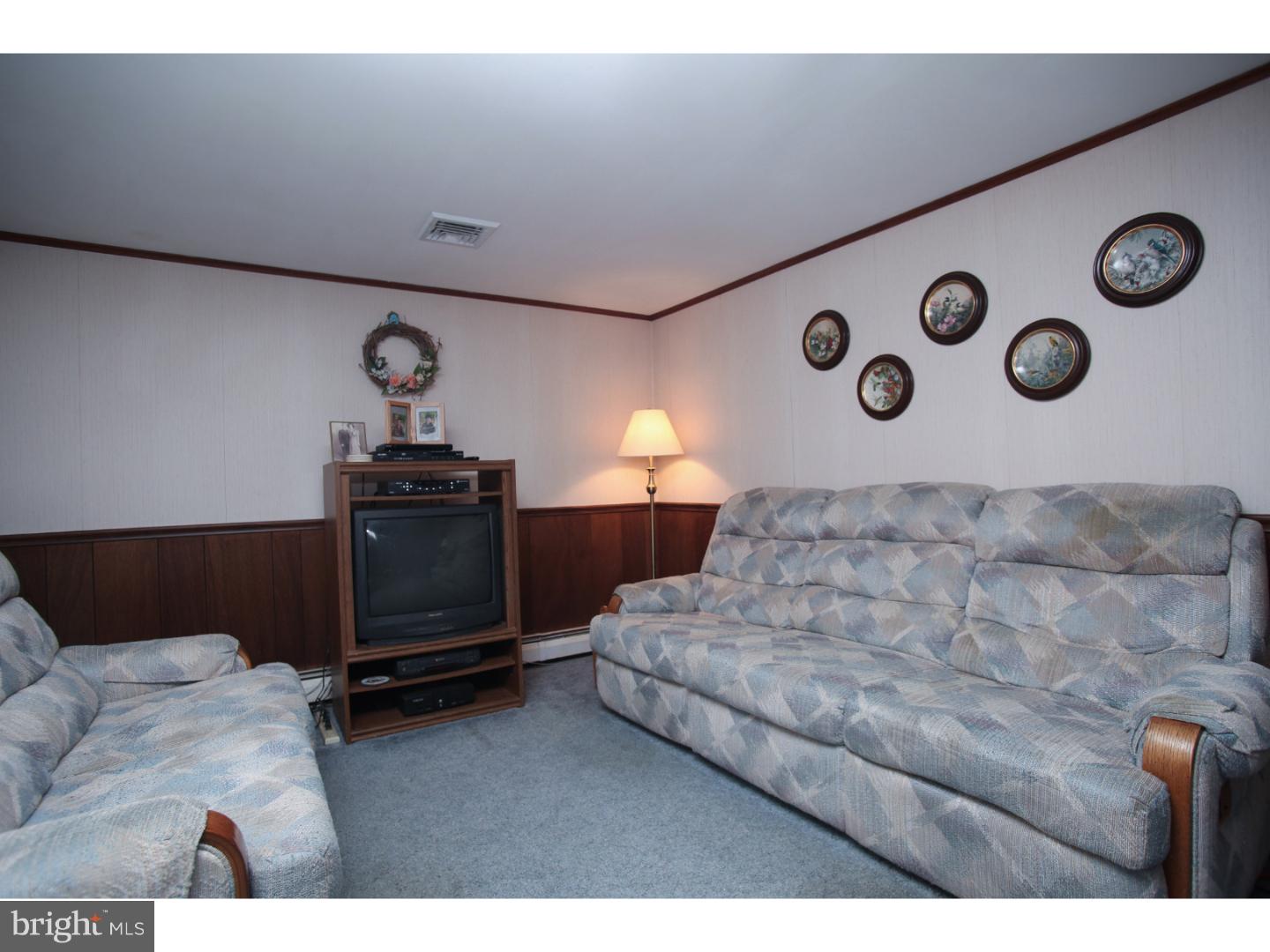 292 Surrey Road Warminster, PA 18974 - Photo 7 of 18 Gallery Image 7