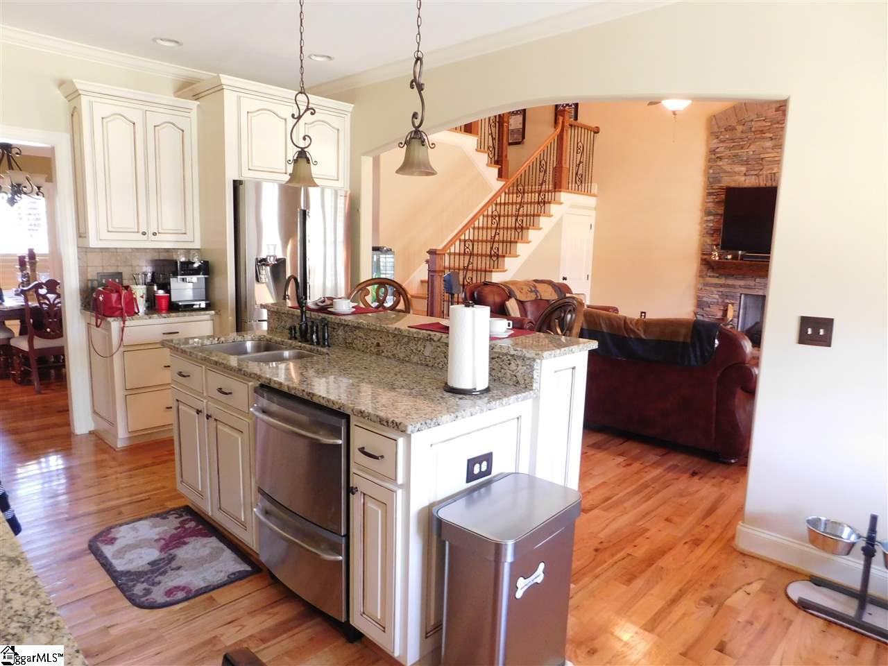 5 Firelight Lane Easley, SC 29642 - Photo 10 of 34 Gallery Image 10