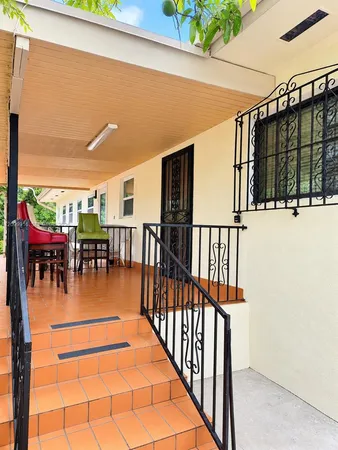 $1,800 | 3051 Northwest 14th Street, Unit 3, Miami, FL 33125