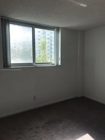 $1,895 | 19380 Collins Avenue, Unit 319, Sunny Isles Beach, FL 33160