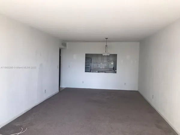 $1,895 | 19380 Collins Avenue, Unit 319, Sunny Isles Beach, FL 33160