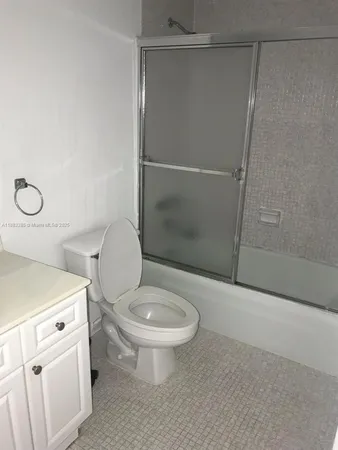 $1,895 | 19380 Collins Avenue, Unit 319, Sunny Isles Beach, FL 33160