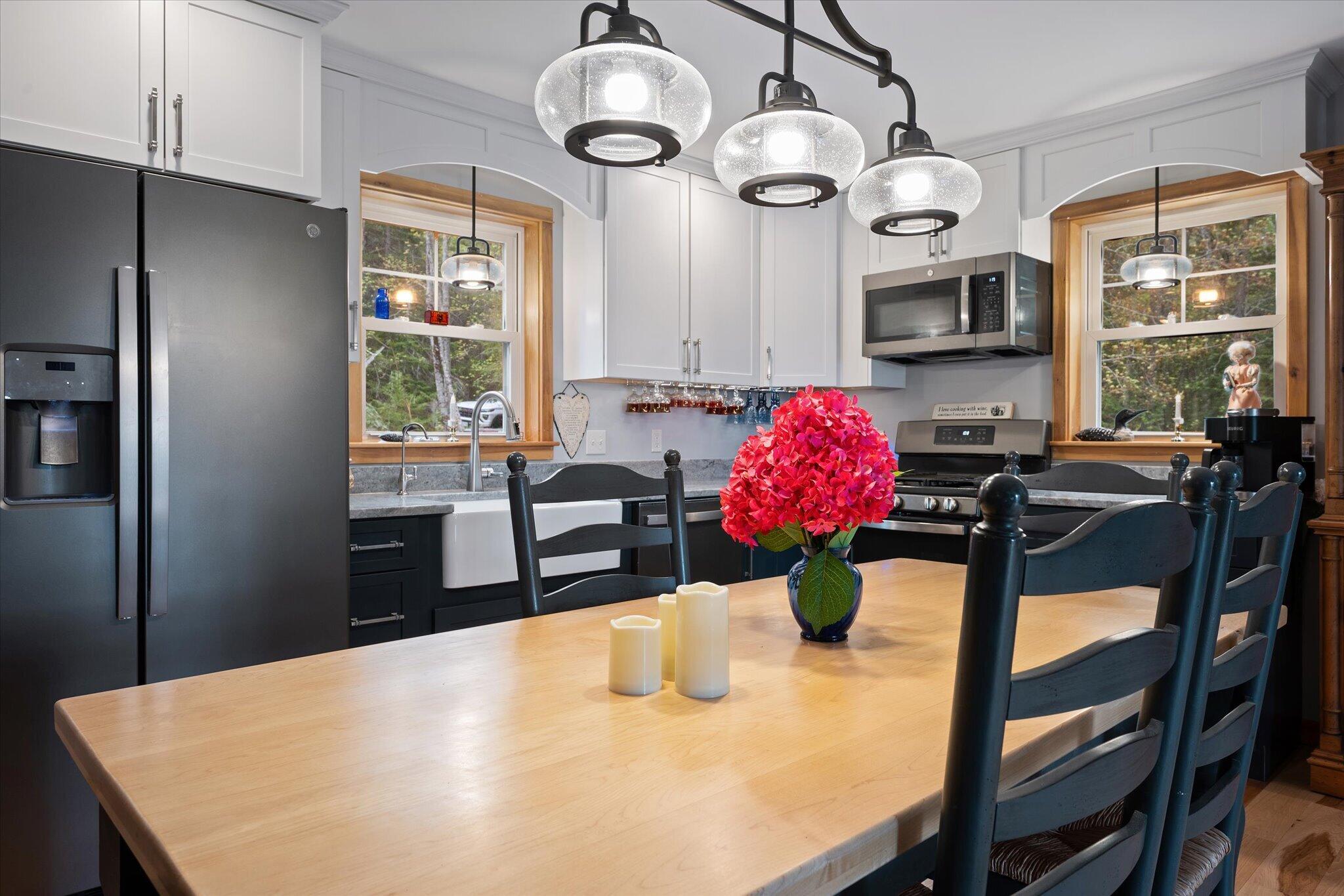 269 Phillips Way Ellsworth, ME 04605 - Photo 4 of 54 08-Kitchen