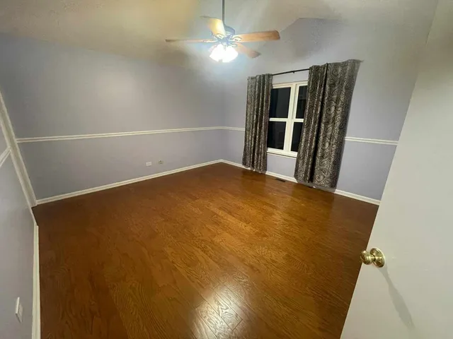 $2,800 | 76 Canterbury Trail, Romeoville, IL 60446