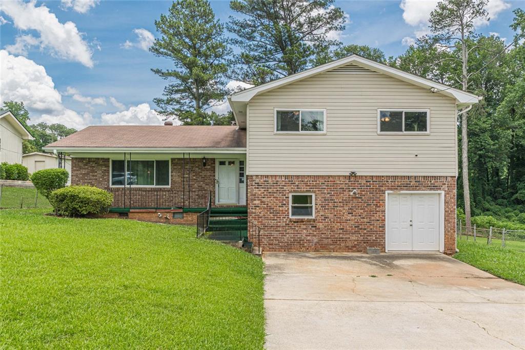 2272 Green Hawk Court Decatur, GA 30035 - Photo 2 of 56