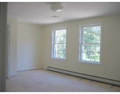876 Main Street Wareham, MA 02576 - Photo 9 of 11 Gallery Image 9
