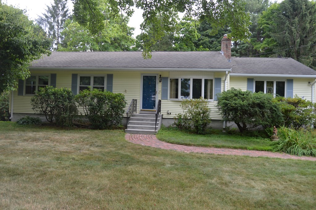 4 Gilmore Road Southborough, MA 01772 - Photo 1 of 25 Gallery Image 1