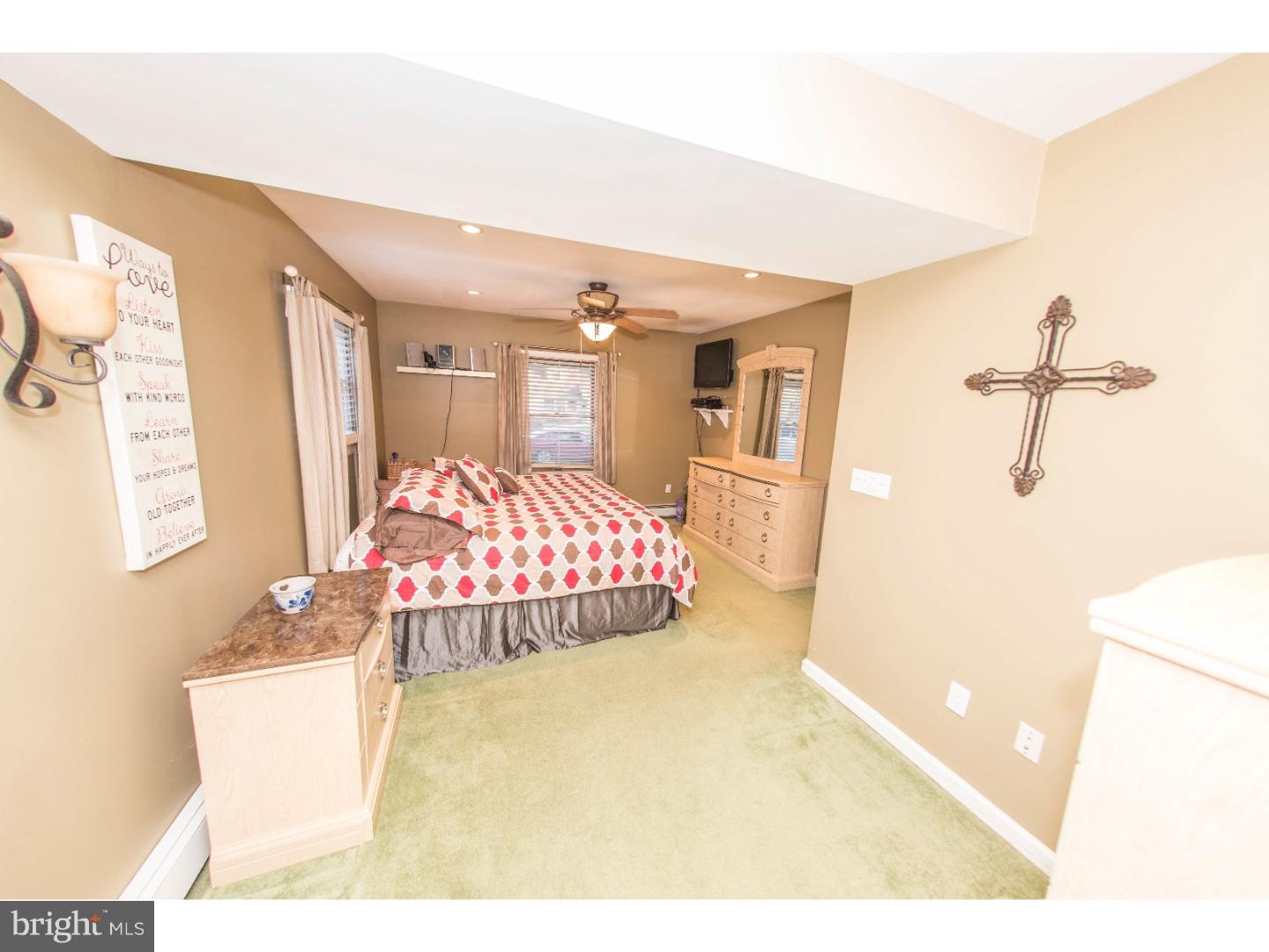 51 Hedge Road Levittown, PA 19056 - Photo 15 of 25 Gallery Image 15