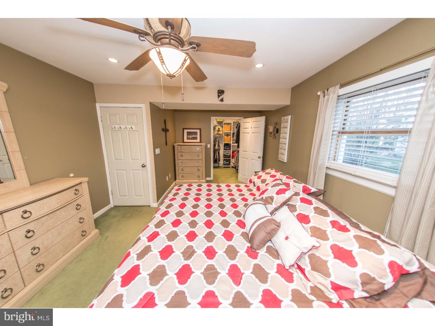 51 Hedge Road Levittown, PA 19056 - Photo 16 of 25 Gallery Image 16