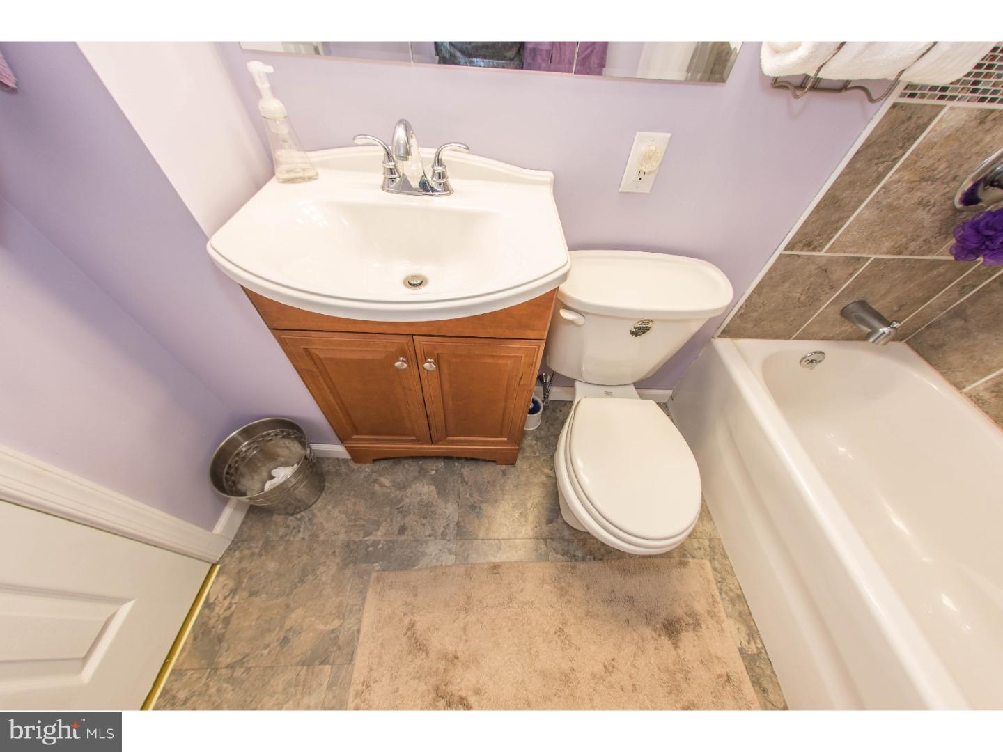 51 Hedge Road Levittown, PA 19056 - Photo 8 of 25 Gallery Image 8
