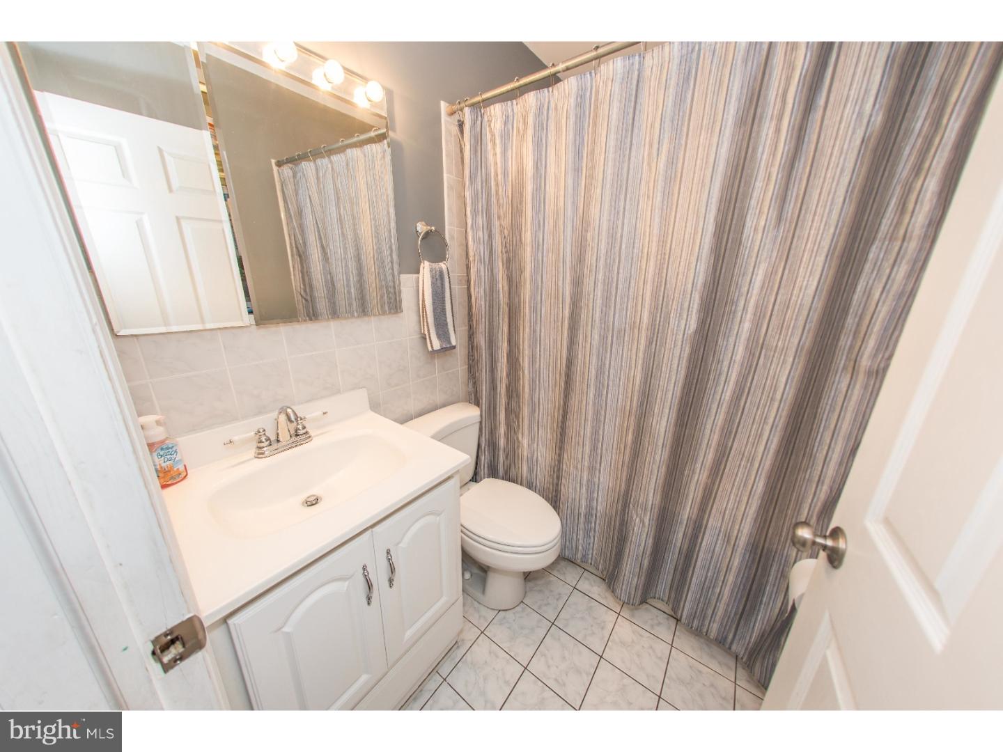 51 Hedge Road Levittown, PA 19056 - Photo 10 of 25 Gallery Image 10