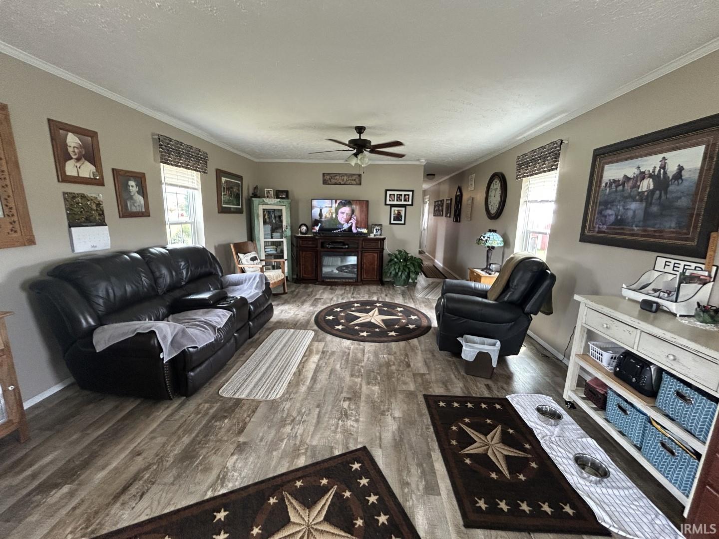 10105 East 150 North Grovertown, IN 46531 - Photo 3 of 19