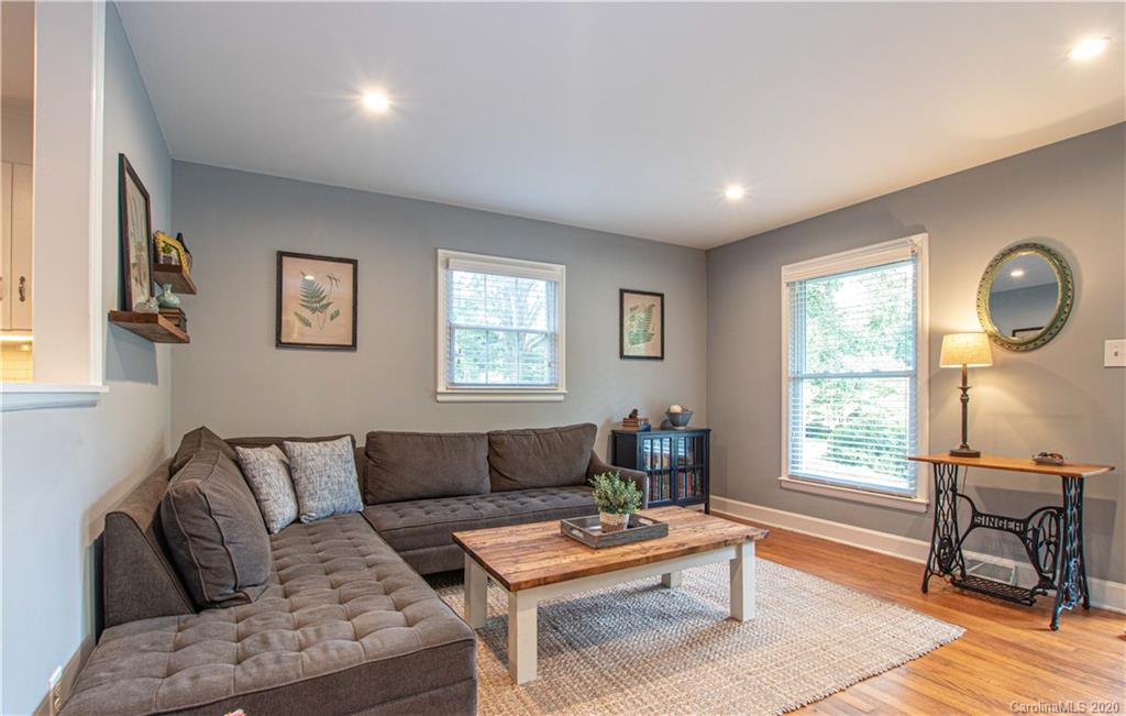 3837 Litchfield Road Charlotte, NC 28211 - Photo 4 of 35 Gallery Image 4