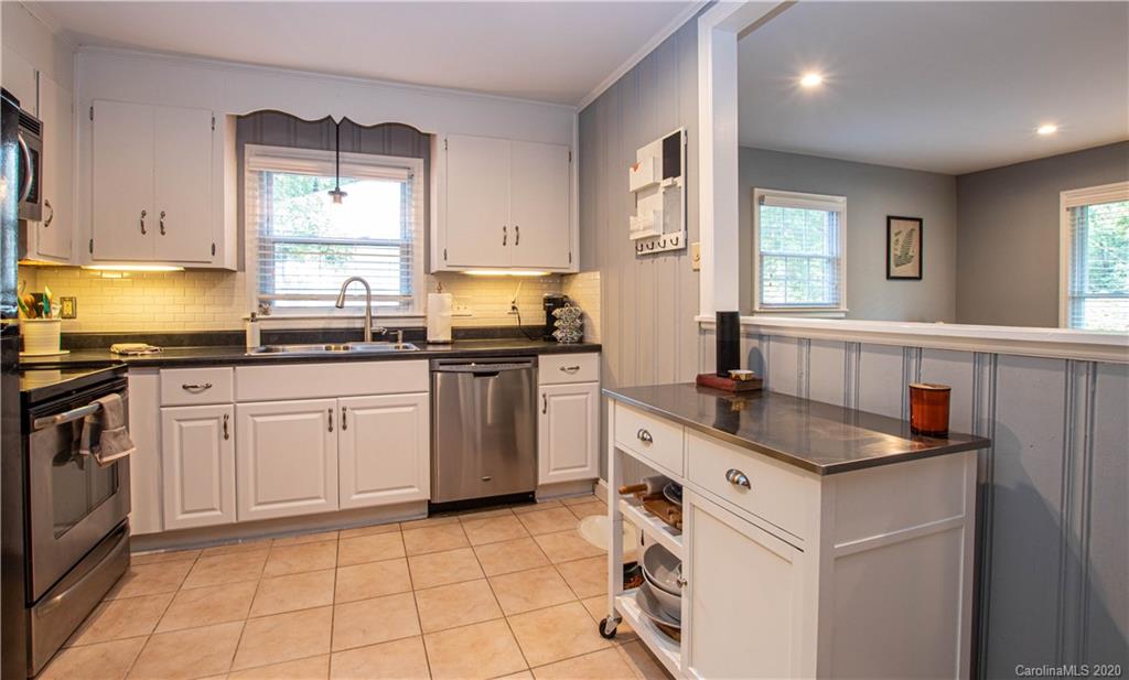 3837 Litchfield Road Charlotte, NC 28211 - Photo 7 of 35 Gallery Image 7