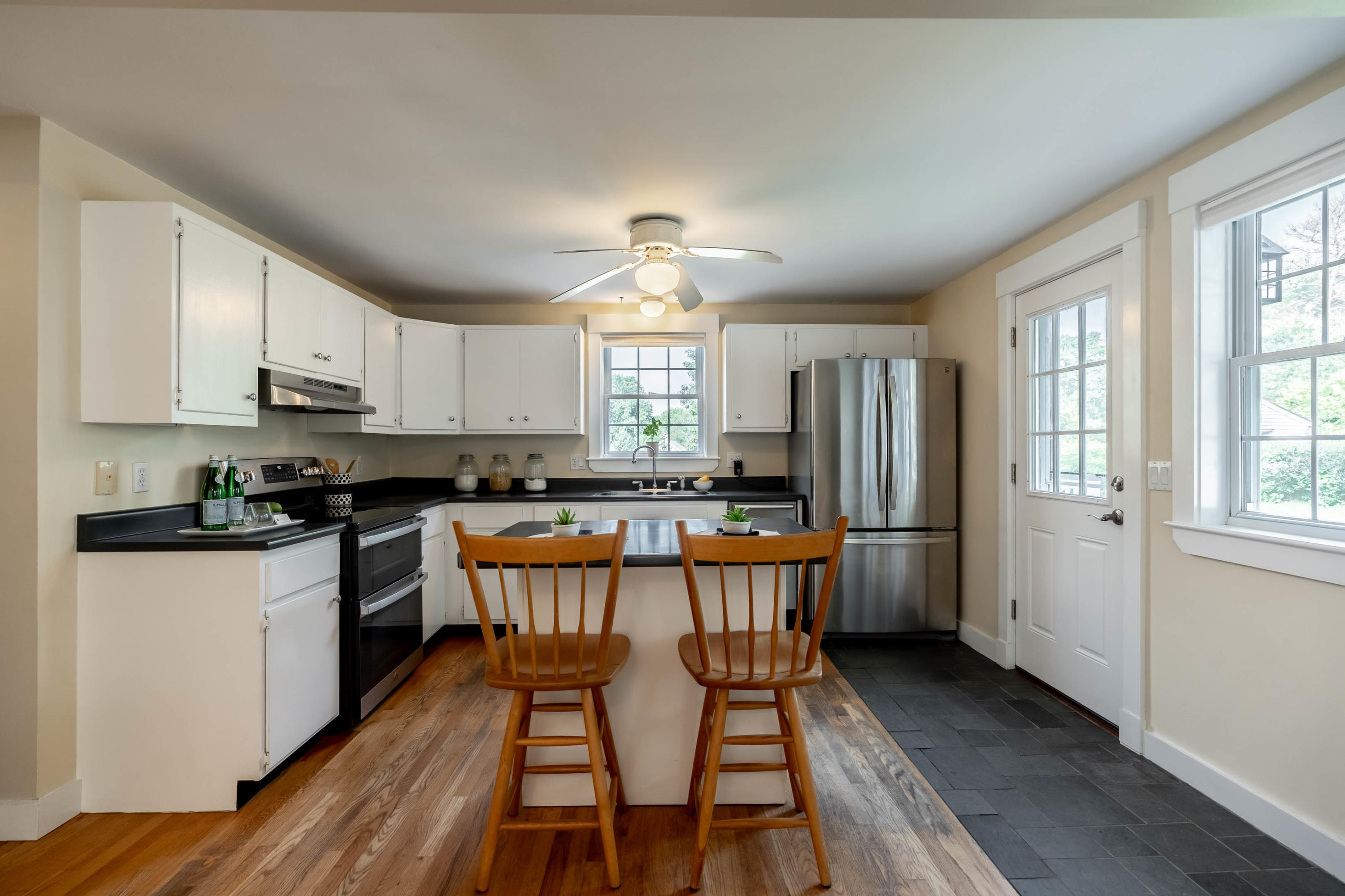 63 Fowler Road Cape Elizabeth, ME 04107 - Photo 6 of 54 3-Interior-1