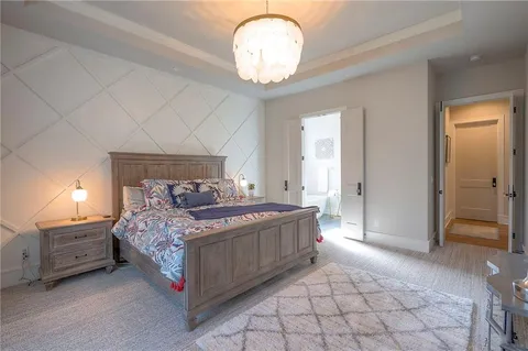 $1,149,950 | 7736 North Donnelly Avenue, Kansas City, MO 64158